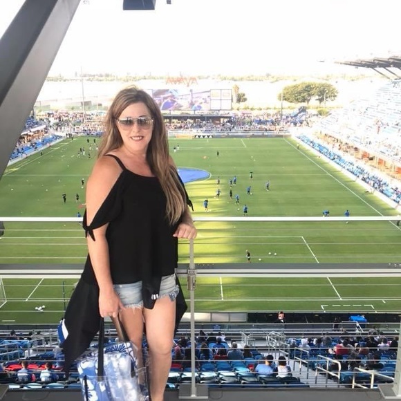 Meet your Posher, Odie - Picture 5 of 10